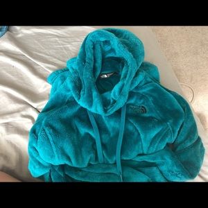 north face sweatshirt